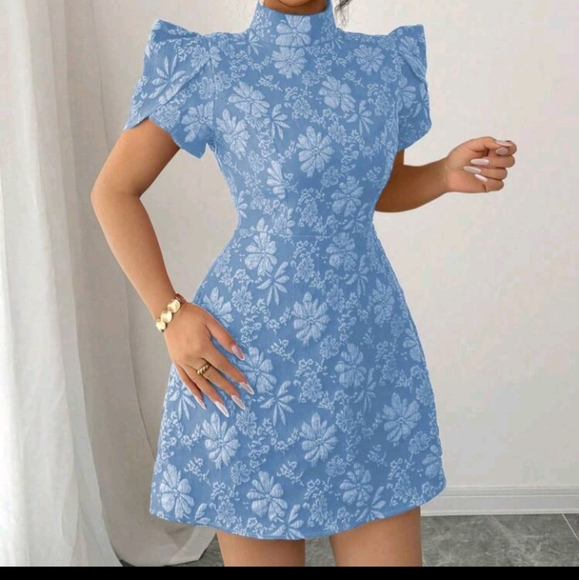 Women's Vintage Red Textured Fabric Puff Sleeve Elegant High Neck Backstap - Picture 4 of 7